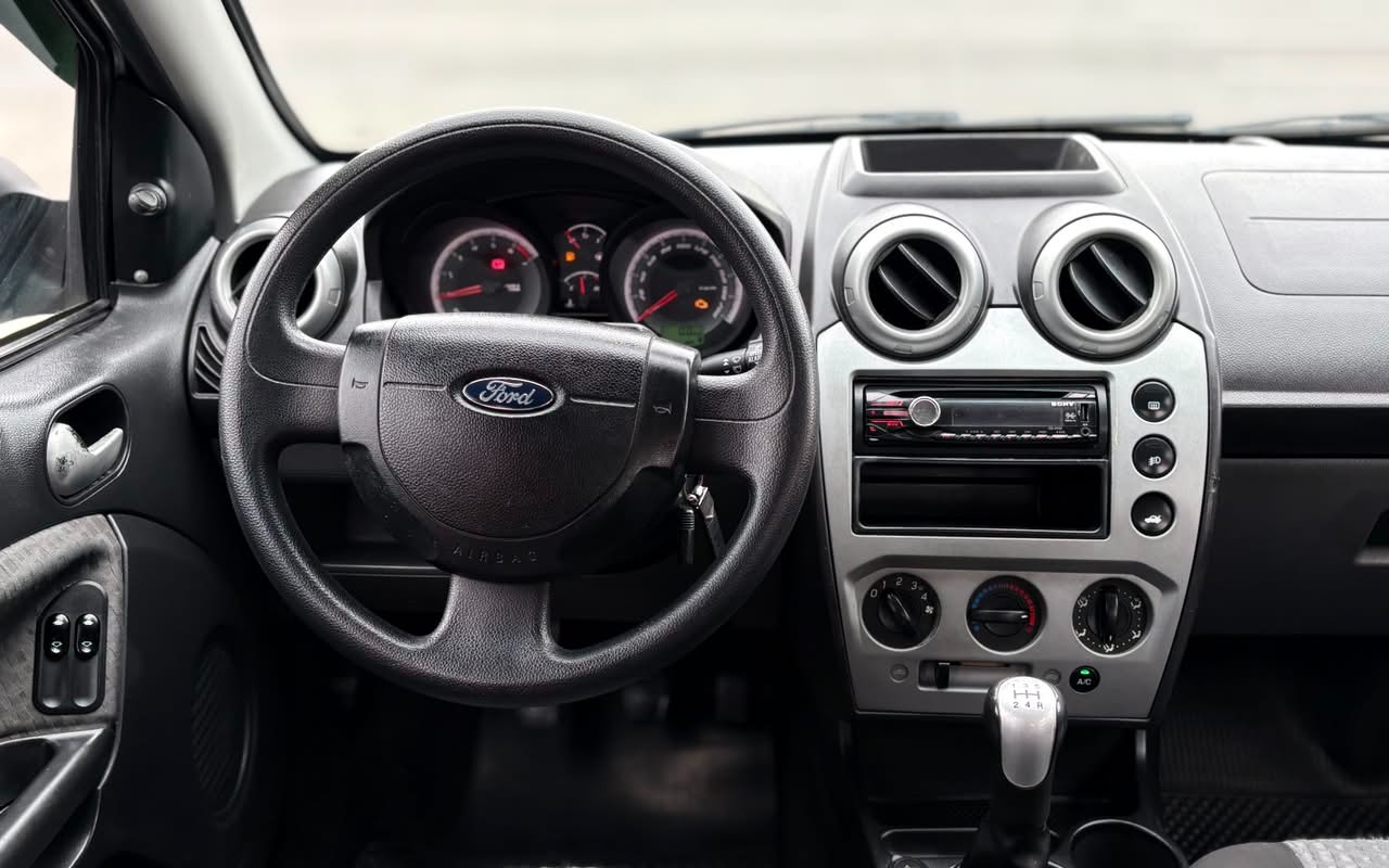 imagem-https://www.socarrao.com.br/sc-vehicle-images-prod/3439997/1787688987362-V2hhdHNBcHAgSW1hZ2UgMjAyNi0wOC0yNSBhdCAxNi40MS4zNC5qcGVn.jpeg