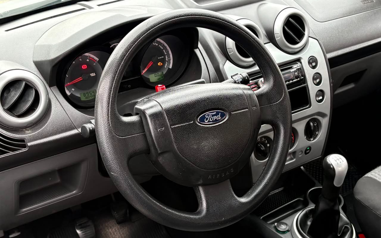 imagem-https://www.socarrao.com.br/sc-vehicle-images-prod/3439997/1787688987536-V2hhdHNBcHAgSW1hZ2UgMjAyNi0wOC0yNSBhdCAxNi40MS4zMi5qcGVn.jpeg