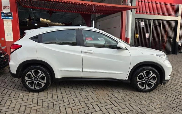 imagem-https://www.socarrao.com.br/sc-vehicle-images-prod/3440123/1788405044945-8103646_8_B_edaad77271.jpeg
