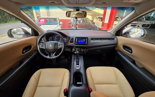 imagem-https://www.socarrao.com.br/sc-vehicle-images-prod/3440123/1788405044953-8103646_13_B_c8929cb190.jpeg