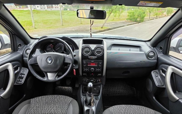 imagem-https://www.socarrao.com.br/sc-vehicle-images-prod/3440130/1787689471133-8284213_13_B_d118c0e580.jpeg