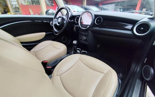 imagem-https://www.socarrao.com.br/sc-vehicle-images-prod/3440139/1788291604464-8416008_6_B_78d12b0b35.jpeg