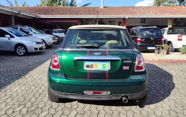 imagem-https://www.socarrao.com.br/sc-vehicle-images-prod/3440139/1788291604521-8416008_35_B_086bf4df99.jpeg