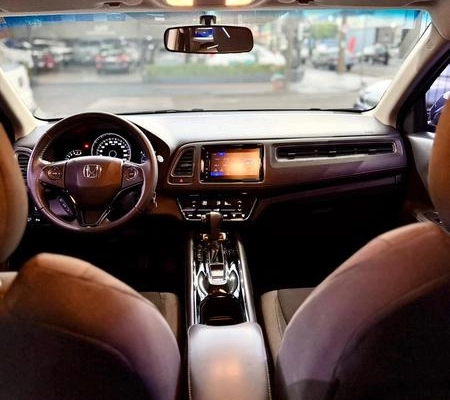 imagem-https://www.socarrao.com.br/sc-vehicle-images-prod/3440503/1787690068348-8361122_11_B_470cb684c6.jpeg