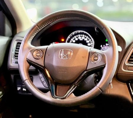 imagem-https://www.socarrao.com.br/sc-vehicle-images-prod/3440503/1787690068362-8361122_19_B_89d630e730.jpeg