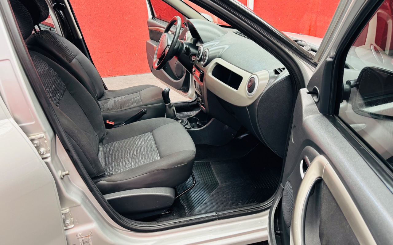imagem-https://www.socarrao.com.br/sc-vehicle-images-prod/3440509/1787690055330-SU1HXzcxODkuanBlZw.jpeg