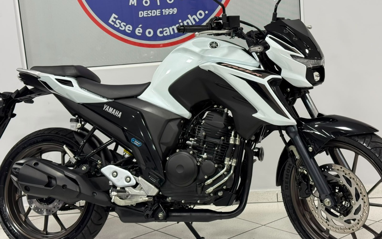 imagem-https://www.socarrao.com.br/sc-vehicle-images-prod/3440516/1787752641006-V2hhdHNBcHAgSW1hZ2UgMjAyNi0wOC0yNSBhdCAxNy41Mi4xOCAoMSkuanBlZw.jpeg