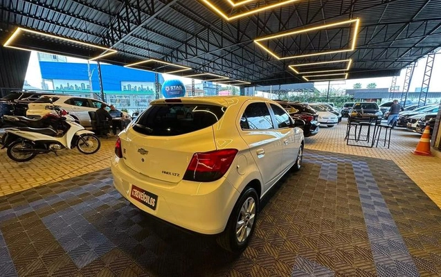 imagem-https://www.socarrao.com.br/sc-vehicle-images-prod/3440887/1787925181124-8360287_5_B_690b7f433c.jpeg