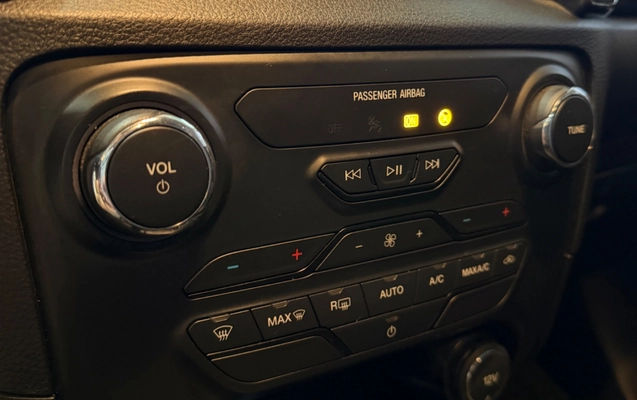 imagem-https://www.socarrao.com.br/sc-vehicle-images-prod/3440914/1789070046055-f6fa33cb-c529-4d5e-881d-fd4aab565a15.jpg