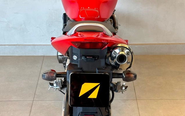 imagem-https://www.socarrao.com.br/sc-vehicle-images-prod/3440920/1787691584007-V2hhdHNBcHAgSW1hZ2UgMjAyNi0wOC0yNSBhdCAxMC4wNC4xMiAoMSkuanBlZw.jpeg