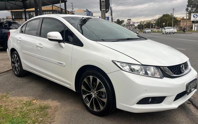 imagem-https://www.socarrao.com.br/sc-vehicle-images-prod/3440958/1787691783383-8414355_3_B_505b60f97e.jpeg