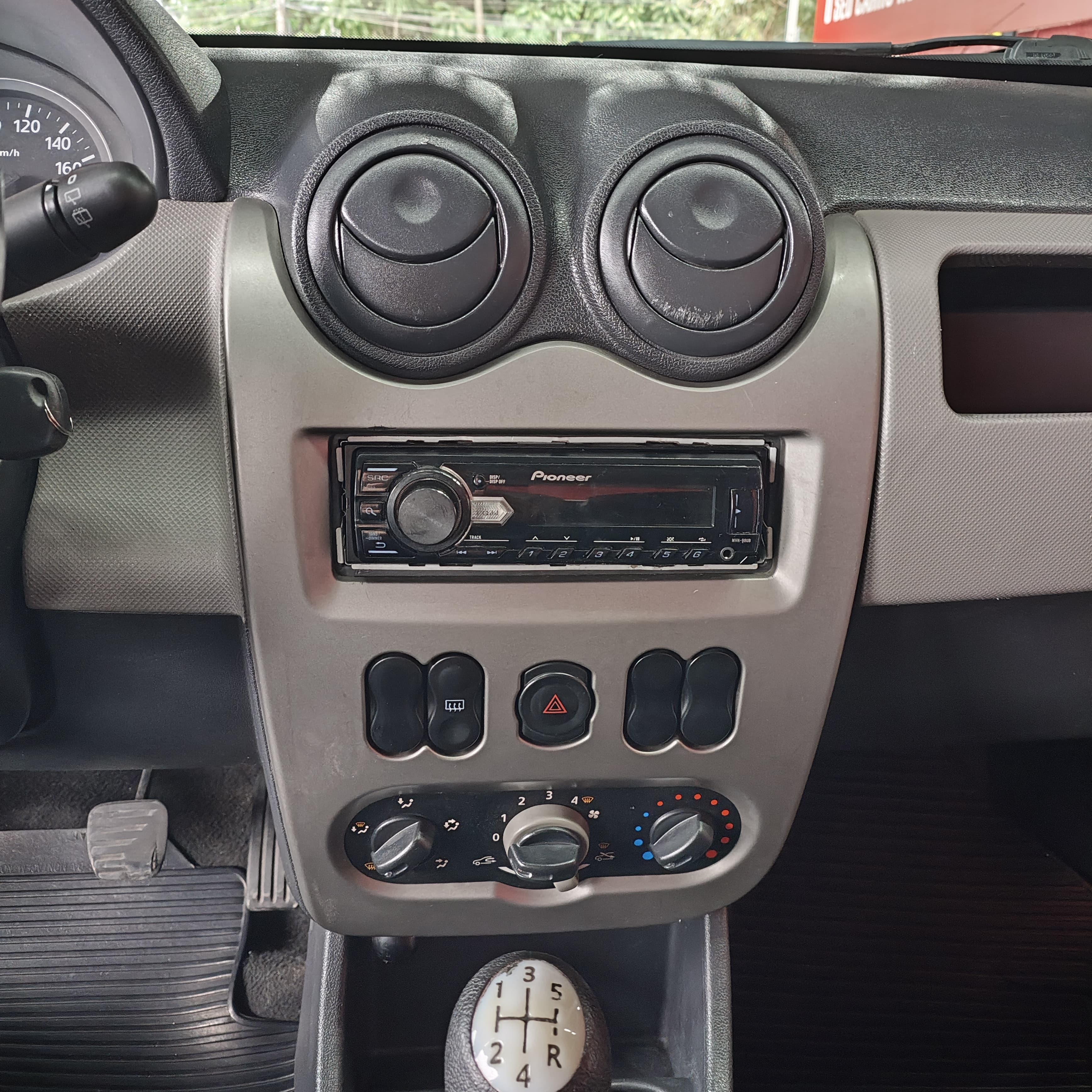 imagem-https://www.socarrao.com.br/sc-vehicle-images-prod/3441/1769987755481-6886846OR_1756594699_61_330.jpg