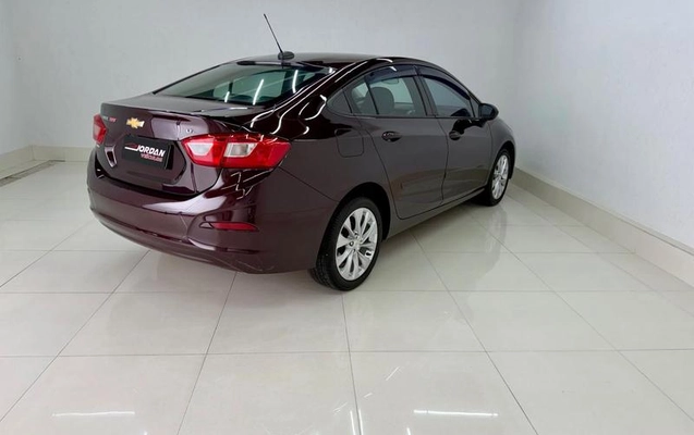 imagem-https://www.socarrao.com.br/sc-vehicle-images-prod/3441230/1789160504185-8356292_9_B_924372b47b.jpeg