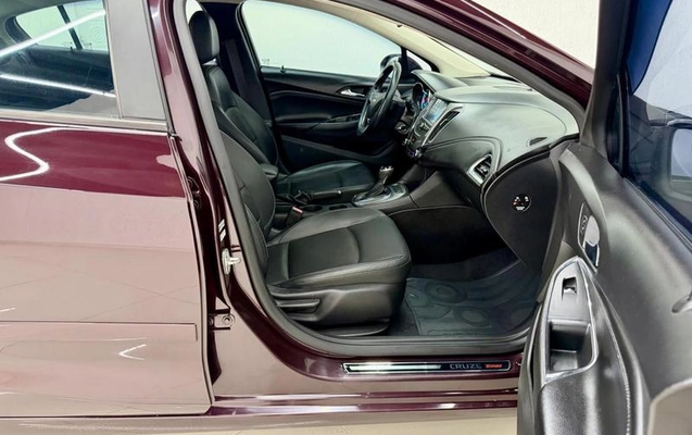 imagem-https://www.socarrao.com.br/sc-vehicle-images-prod/3441230/1789160504187-8356292_18_B_76649dbd09.jpeg