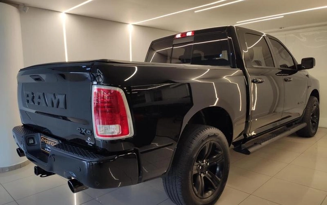 imagem-https://www.socarrao.com.br/sc-vehicle-images-prod/34413/1788988031674-7403246_16_B_72185bd075.jpeg