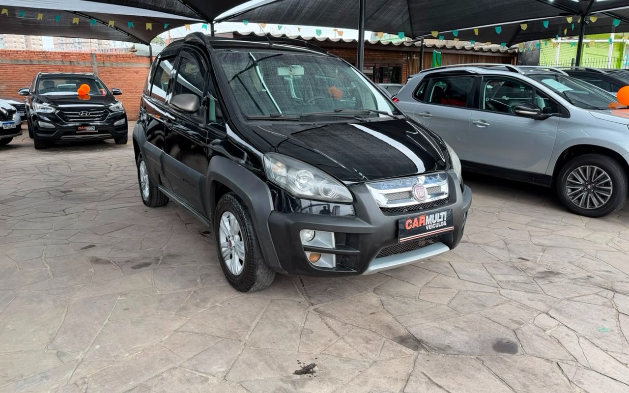 Fiat Idea 2013 Preto — foto 1 de 3