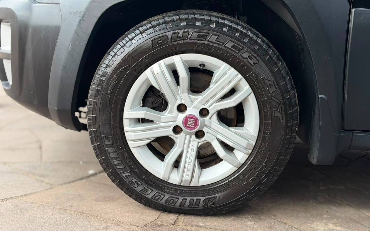 imagem-https://www.socarrao.com.br/sc-vehicle-images-prod/3441602/1787693653649-V2hhdHNBcHAgSW1hZ2UgMjAyNi0wOC0yNSBhdCAxNy40Ny40NS5qcGVn.jpeg