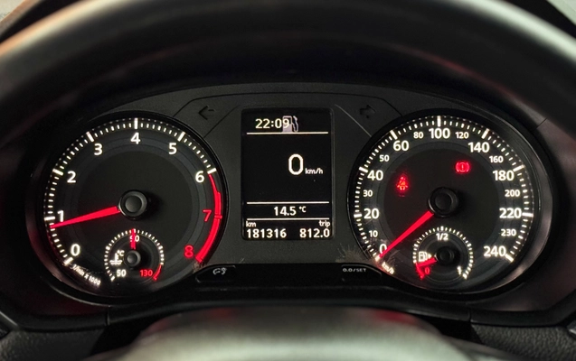 imagem-https://www.socarrao.com.br/sc-vehicle-images-prod/3442050/1787695375140-3b9b4548-3430-45b0-a5ee-547a1c168a6f.jpg