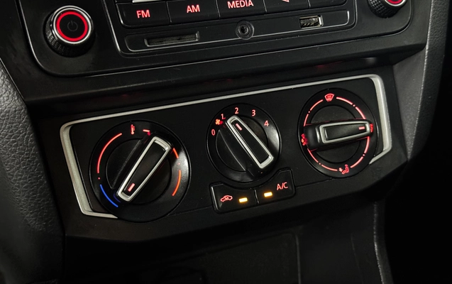 imagem-https://www.socarrao.com.br/sc-vehicle-images-prod/3442050/1787695375142-4fca7e6c-b897-4f21-b821-b56add9c9213.jpg