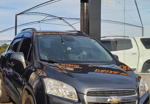 Chevrolet Tracker 2014 Preto — foto 1 de 3