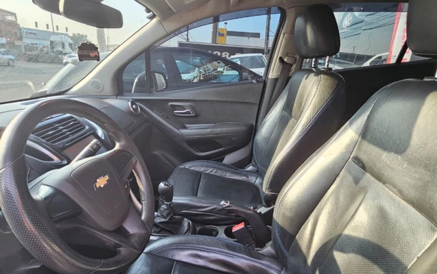 imagem-https://www.socarrao.com.br/sc-vehicle-images-prod/3442217/1787695762701-OWY3ZDQ3YzAtOTdhNy00YjZjLTg5NTktYmM3ZjllMWYxN2I4LmpwZw.jpg