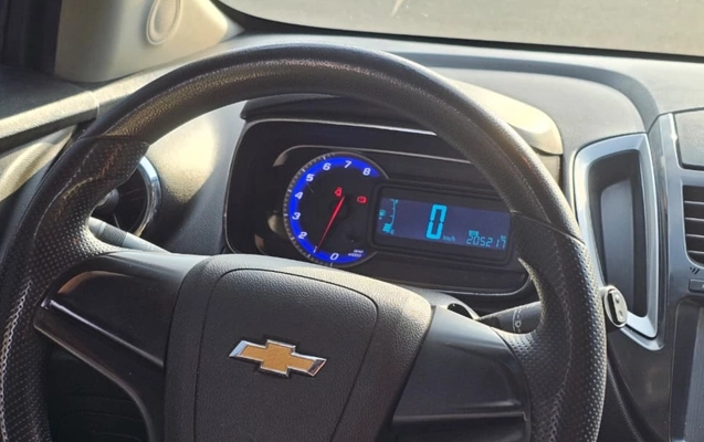 imagem-https://www.socarrao.com.br/sc-vehicle-images-prod/3442217/1787695762777-NDZlNzkzYTEtMDM2YS00NjJlLWIyMWEtZTFlOWVjZjE2MWYwLmpwZw.jpg