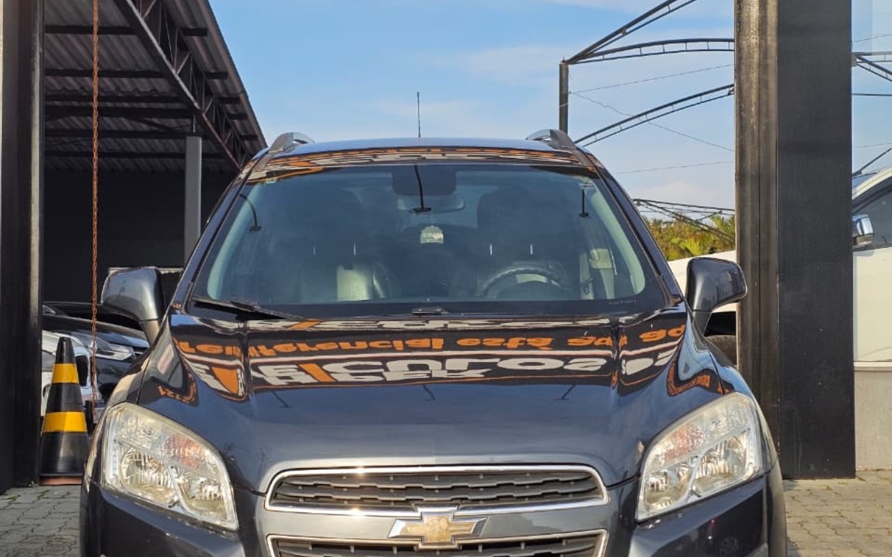 imagem-https://www.socarrao.com.br/sc-vehicle-images-prod/3442217/1787695763063-OTI2ZmQ1MGQtOGY3Zi00NGZlLTk0MjItNjdiZjY0ZTNlZTU1LmpwZw.jpg