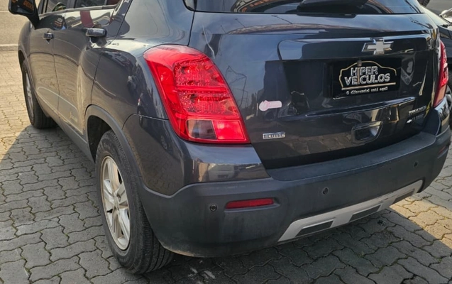 imagem-https://www.socarrao.com.br/sc-vehicle-images-prod/3442217/1787695763133-MjQyM2NjZmQtNGQ3NS00ZTE5LThmNGItMDdlODlmNzg0ZjVkLmpwZw.jpg