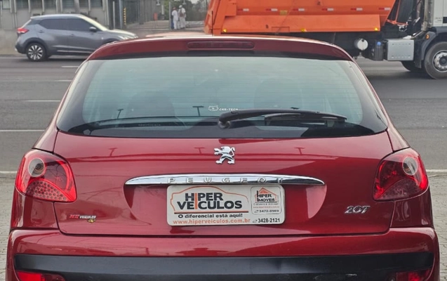 imagem-https://www.socarrao.com.br/sc-vehicle-images-prod/3442620/1787697720737-NjJlZjE5Y2QtNzNmYi00MjQ0LTkyMmEtYjVjZDJmMjJhMGE5LmpwZw.jpg