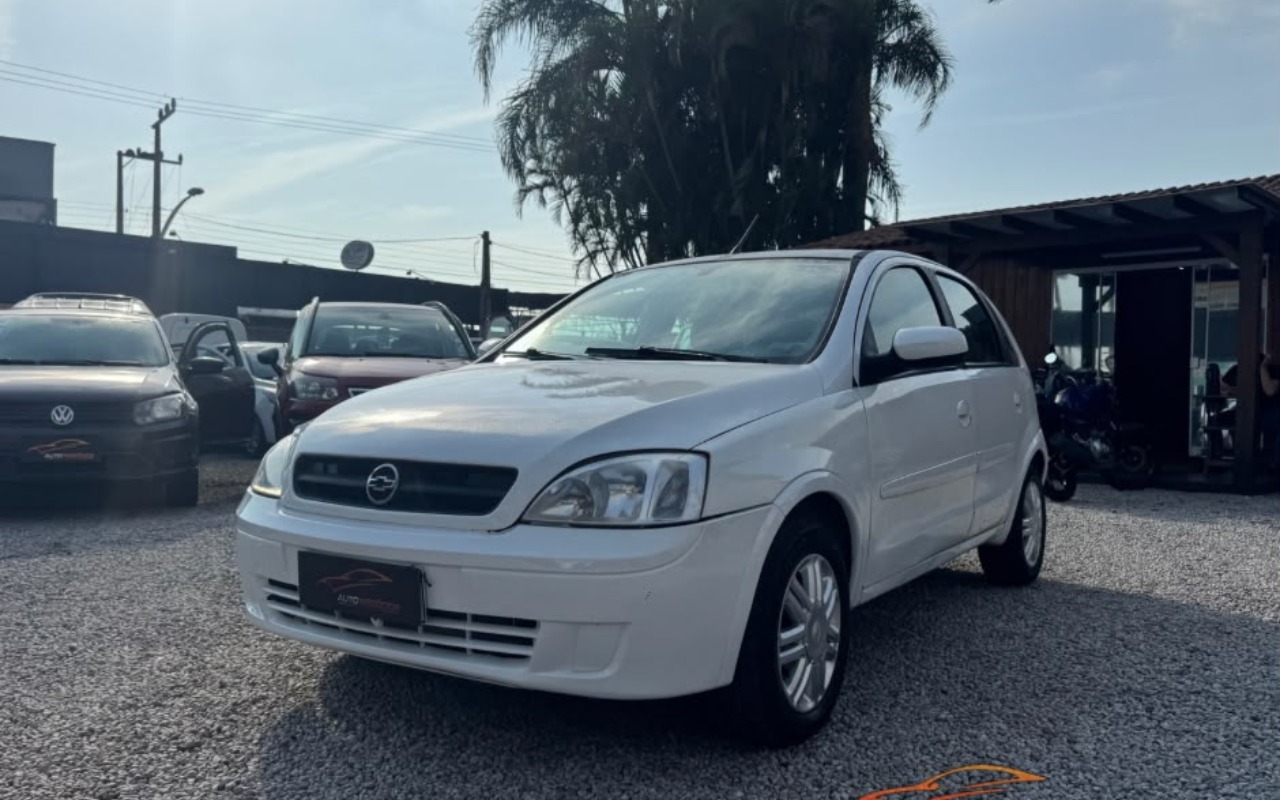 Chevrolet Corsa 2005 Branco — foto 1 de 3