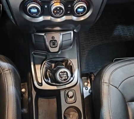 imagem-https://www.socarrao.com.br/sc-vehicle-images-prod/3444876/1787767155564-8416965_4_B_6b65003496.jpeg