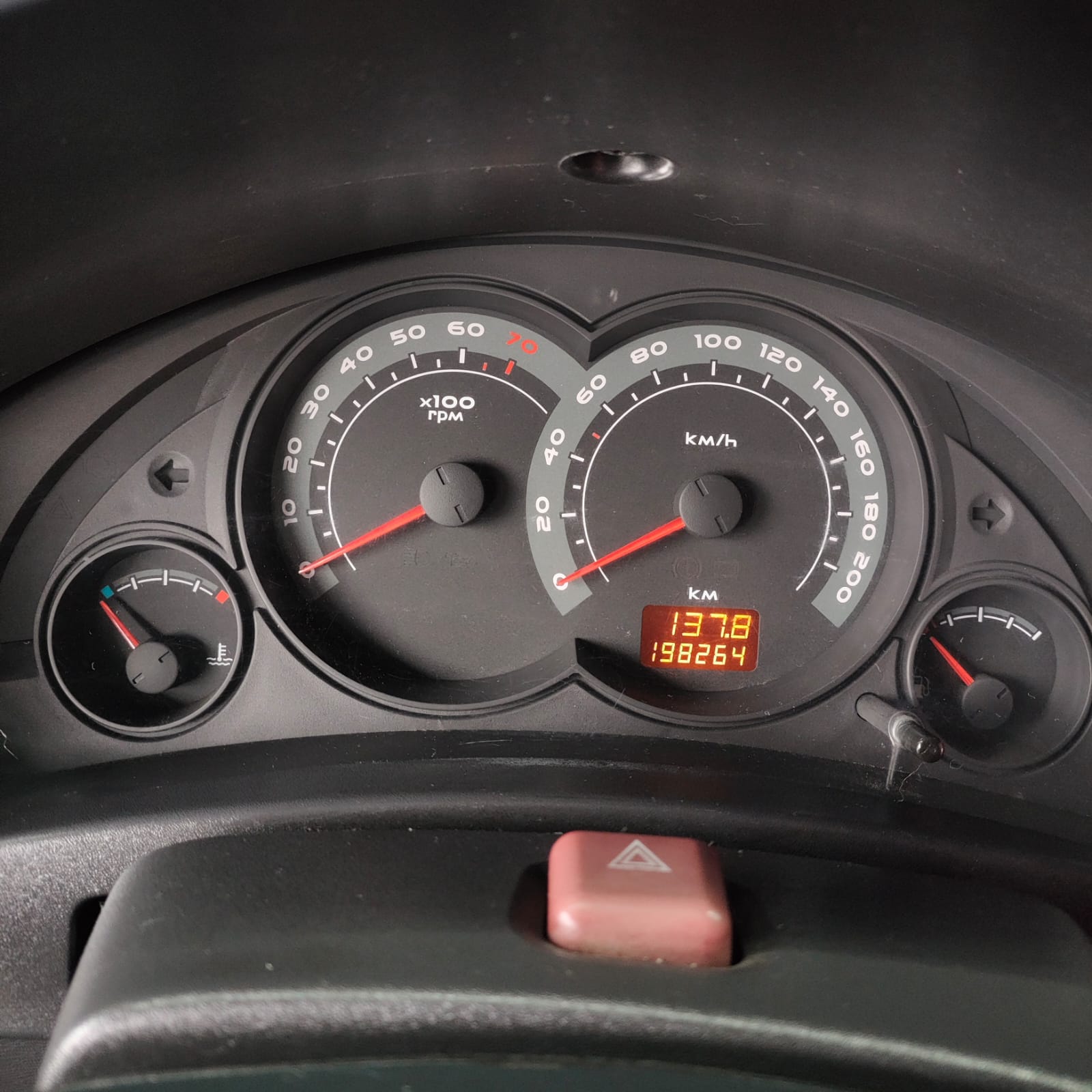 imagem-https://www.socarrao.com.br/sc-vehicle-images-prod/3445/1769987756492-6888850OR_1756595245_11_930.jpg