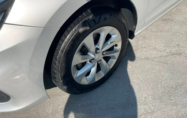 imagem-https://www.socarrao.com.br/sc-vehicle-images-prod/3445607/1787708294901-64703cc2ccf948589592a1cc1f0b520e_1787708239851.jpg