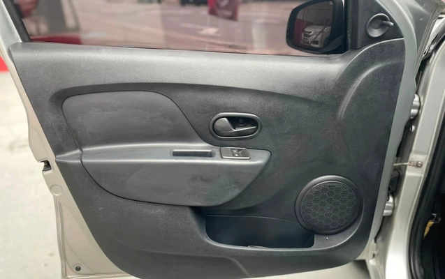 imagem-https://www.socarrao.com.br/sc-vehicle-images-prod/3446228/1787710868424-b13fc1caaa694288ae4fc2c7b2ac757a_1787710802365.jpg