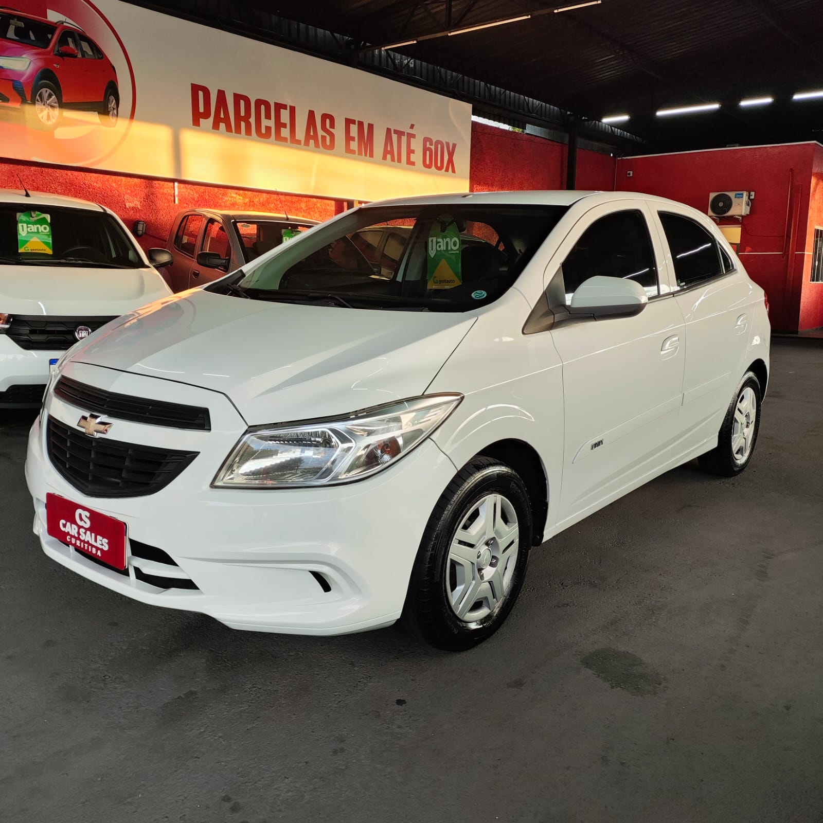 Chevrolet Onix 2018 Branco — foto 1 de 3