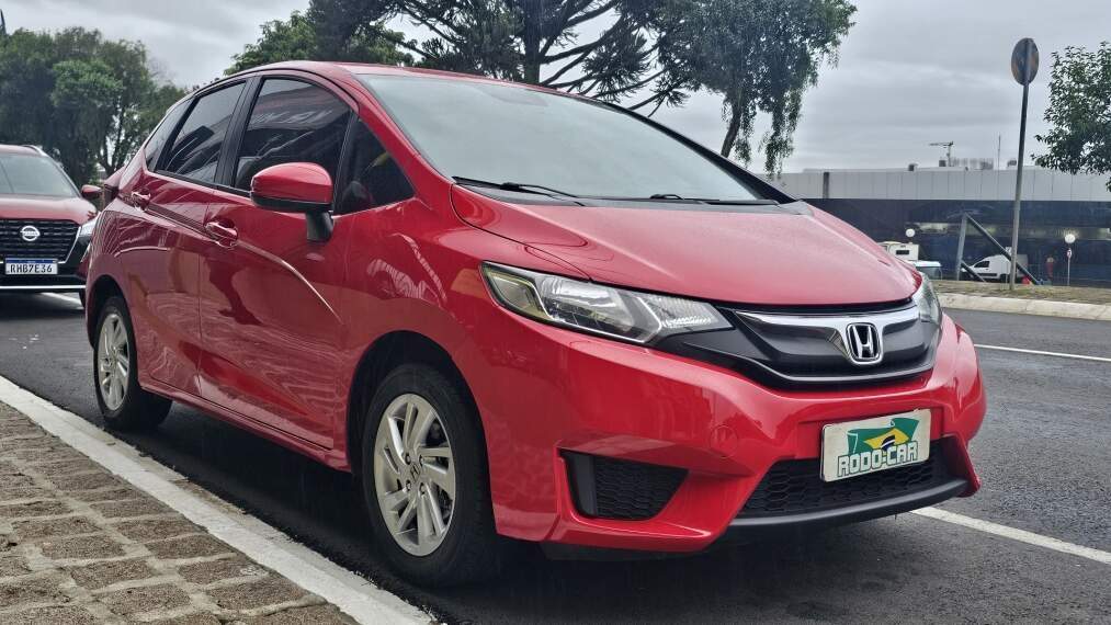 Honda Fit LX 1.5 Flexone 16V 5p Aut. na cor Vermelho em Ponta Grossa / PR - 34511
