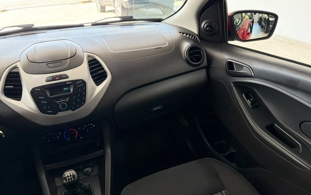 imagem-https://www.socarrao.com.br/sc-vehicle-images-prod/3451179/1789068714955-a516c2c97cba4c8a8ea145317134668f_1789067263184.jpg