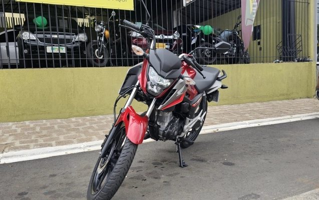 imagem-https://www.socarrao.com.br/sc-vehicle-images-prod/34512/1784028911824-03ElX9zcwpbyV775S5DeuXmYpTCmBK5g.jpg
