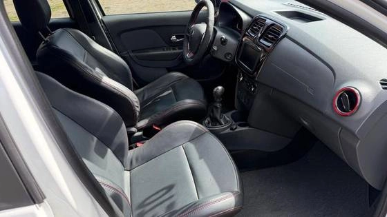 imagem-https://www.socarrao.com.br/sc-vehicle-images-prod/3451244/1787744660061-renault-sandero-1.0-12v-sce-flex-gt-line-manual-wmimagem0920577177.jpg