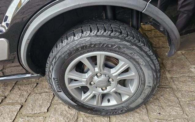 imagem-https://www.socarrao.com.br/sc-vehicle-images-prod/34514/1770389918958-qdk8wfZf2bK90WZiVrMeQmklgYcdPduw.jpg