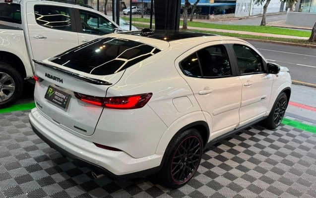 imagem-https://www.socarrao.com.br/sc-vehicle-images-prod/3451677/1788282630646-8321492_5_B_51f27fcdd4.jpeg