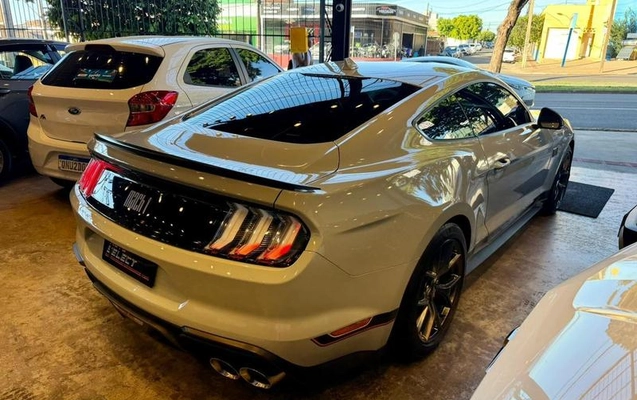 imagem-https://www.socarrao.com.br/sc-vehicle-images-prod/3451699/1787745755522-8417138_7_B_56861d1be9.jpeg