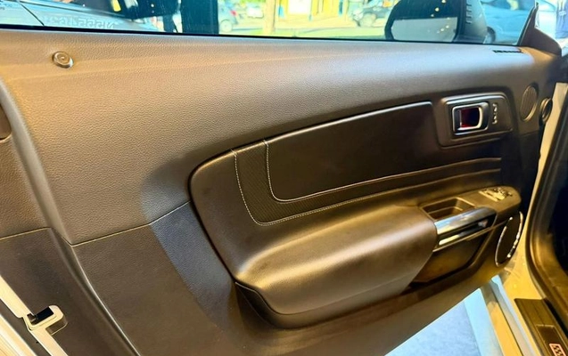 imagem-https://www.socarrao.com.br/sc-vehicle-images-prod/3451699/1787745755532-8417138_10_B_a8bdc85a34.jpeg