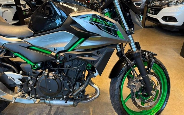 imagem-https://www.socarrao.com.br/sc-vehicle-images-prod/3451851/1790943119981-8417152_9_B_bf556086ba.jpeg