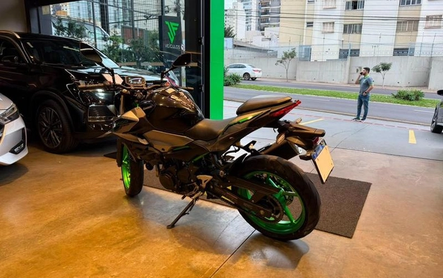 imagem-https://www.socarrao.com.br/sc-vehicle-images-prod/3451851/1790943119984-8417152_4_B_5243c112d5.jpeg
