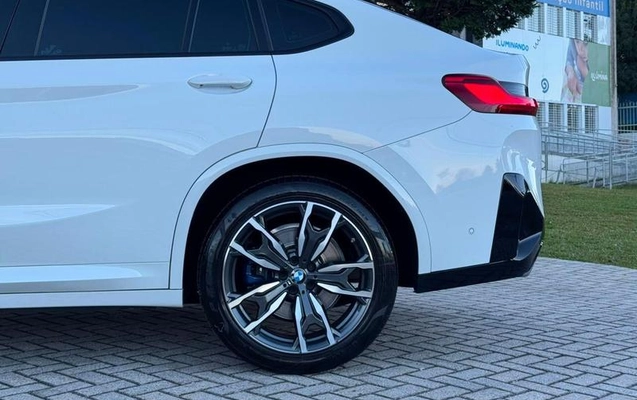 imagem-https://www.socarrao.com.br/sc-vehicle-images-prod/3452117/1788269635671-8417242_13_B_d45d3da6f6.jpeg