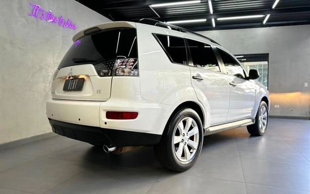 imagem-https://www.socarrao.com.br/sc-vehicle-images-prod/3452430/1789419741606-8343357_2_B_561df6360b.jpeg