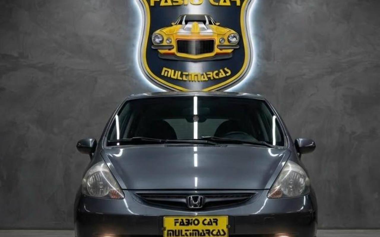 imagem-https://www.socarrao.com.br/sc-vehicle-images-prod/3452498/1787747808381-V2hhdHNBcHAgSW1hZ2UgMjAyNi0wOC0yNSBhdCAxMi41Ni4yMy5qcGVn.jpeg