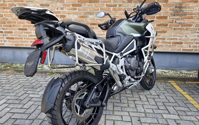 imagem-https://www.socarrao.com.br/sc-vehicle-images-prod/3452534/1789481973006-8391779_6_B_15a8b7645c.jpeg