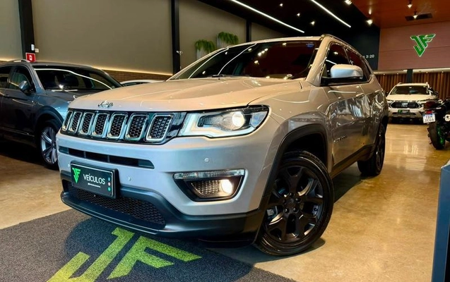 imagem-https://www.socarrao.com.br/sc-vehicle-images-prod/3452664/1788265876795-8417319_6_B_0fc07e1106.jpeg